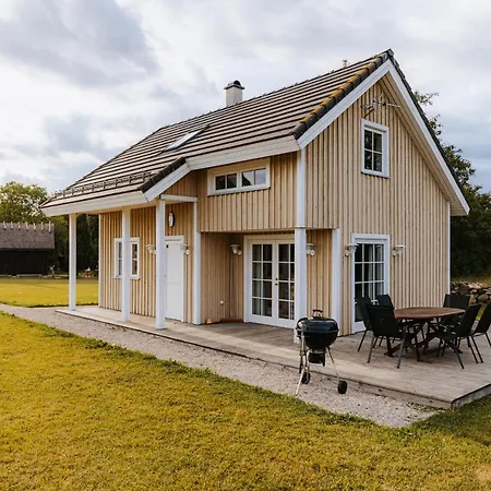 Holmiranna Homes *