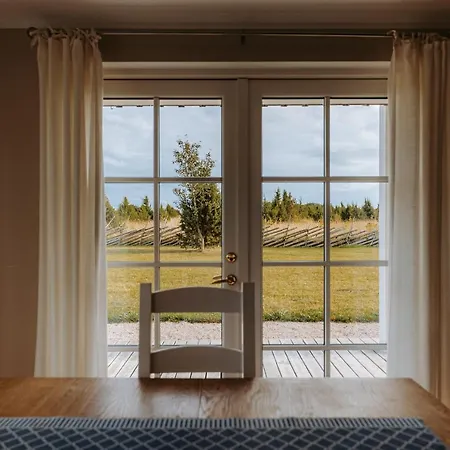 Holmiranna Holiday Homes Kungla