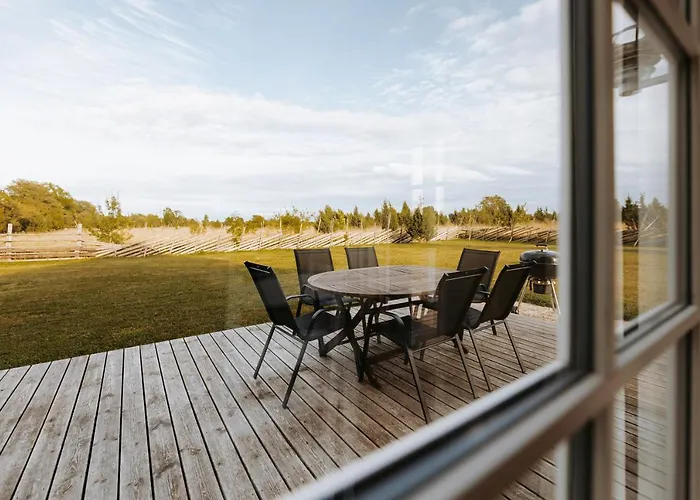 Holmiranna Holiday Homes * Kungla