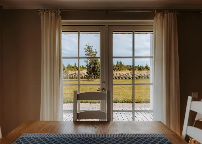 Holmiranna Holiday Homes Kungla