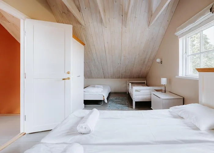 بيت للعطل Holmiranna Homes Kungla