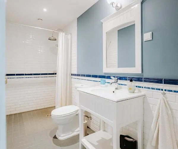 بيت للعطل Holmiranna Homes *