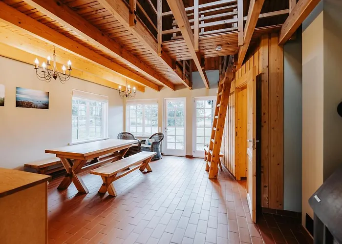 Holmiranna Holiday Homes Puhkemaja *