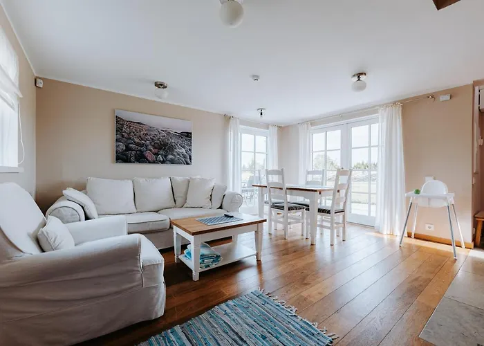 Puhkemaja Holmiranna Holiday Homes Kungla