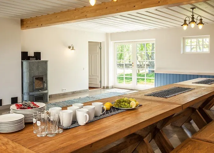 Holmiranna Holiday Homes Kungla